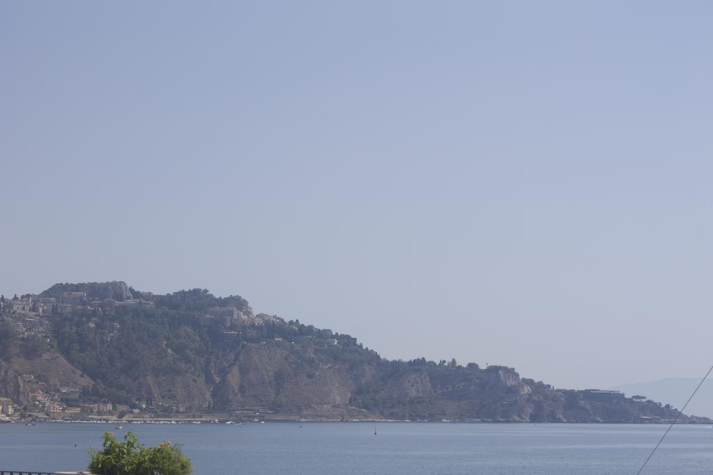 B&B Il Muro Vecchio Giardini Naxos Eksteriør billede