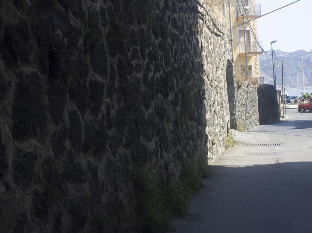 B&B Il Muro Vecchio Giardini Naxos Eksteriør billede