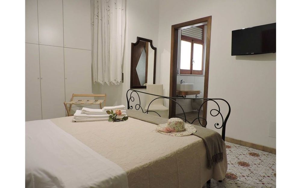 B&B Il Muro Vecchio Giardini Naxos Eksteriør billede