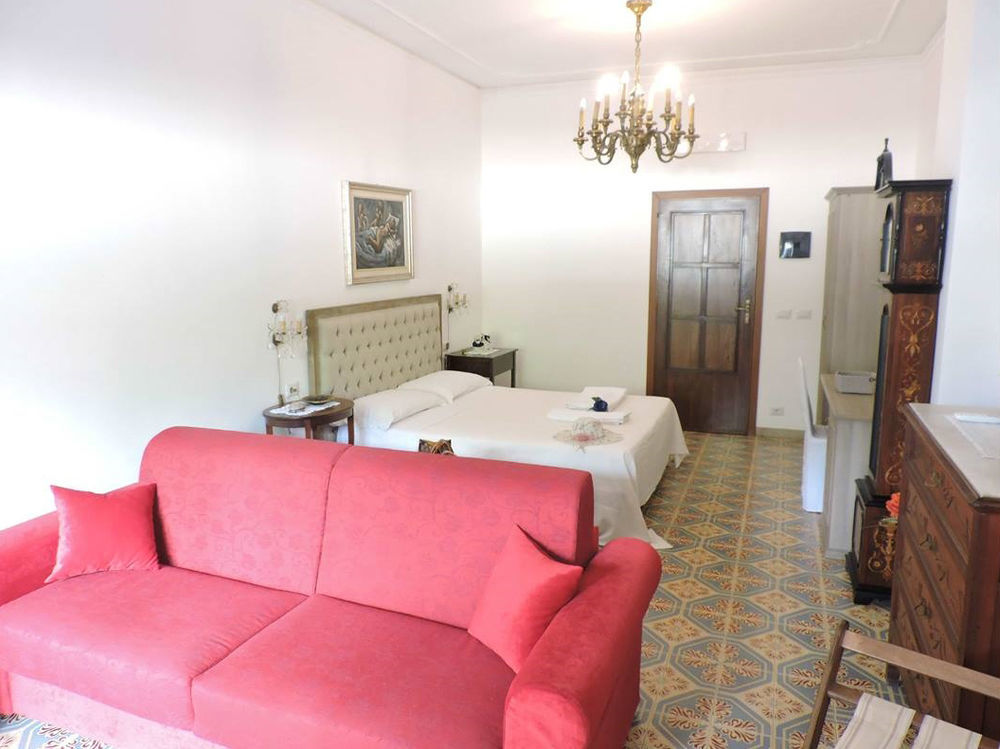 B&B Il Muro Vecchio Giardini Naxos Eksteriør billede
