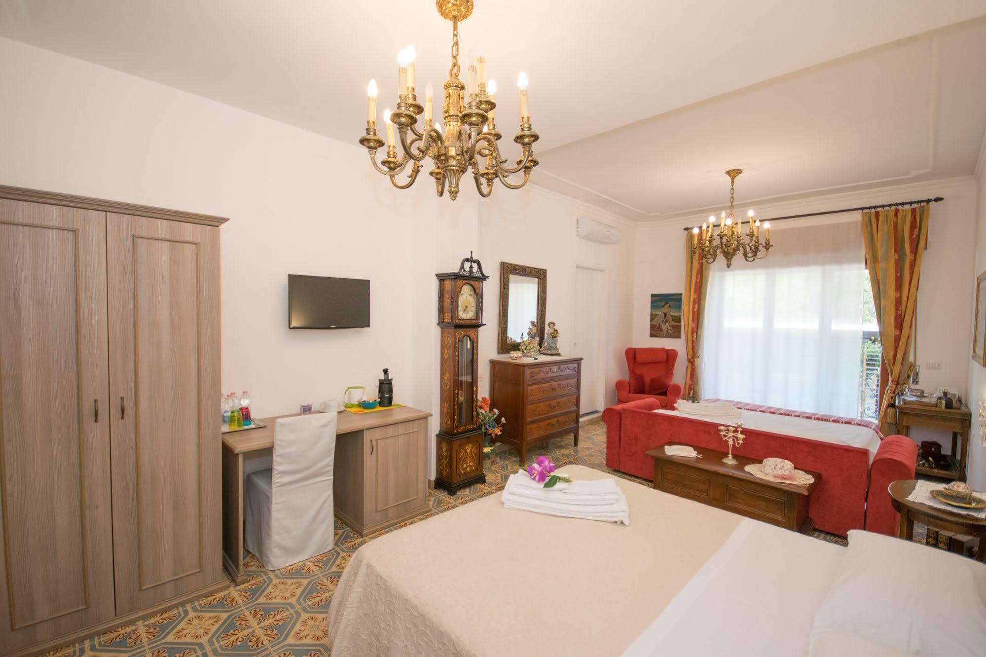 B&B Il Muro Vecchio Giardini Naxos Eksteriør billede