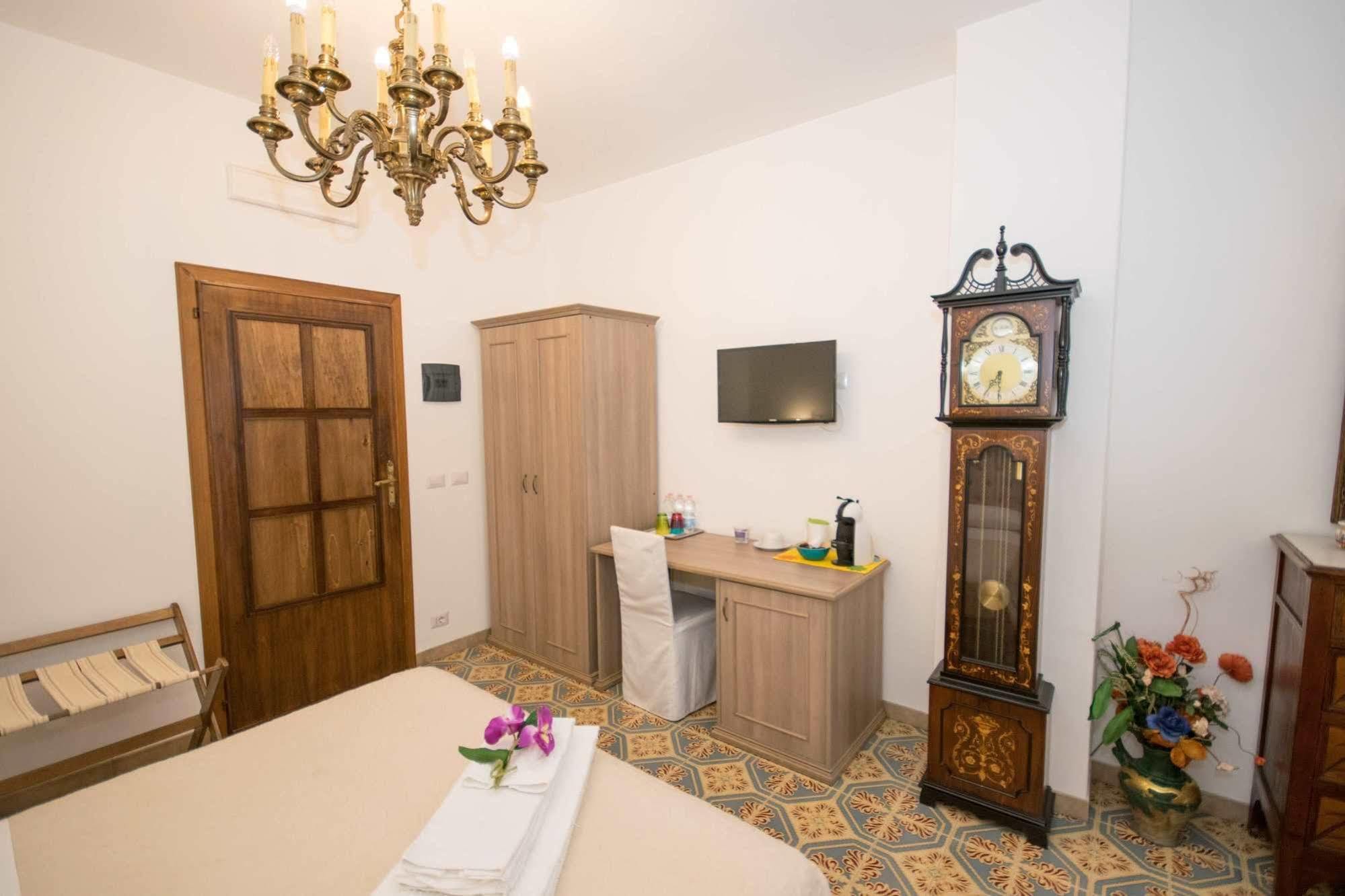 B&B Il Muro Vecchio Giardini Naxos Eksteriør billede